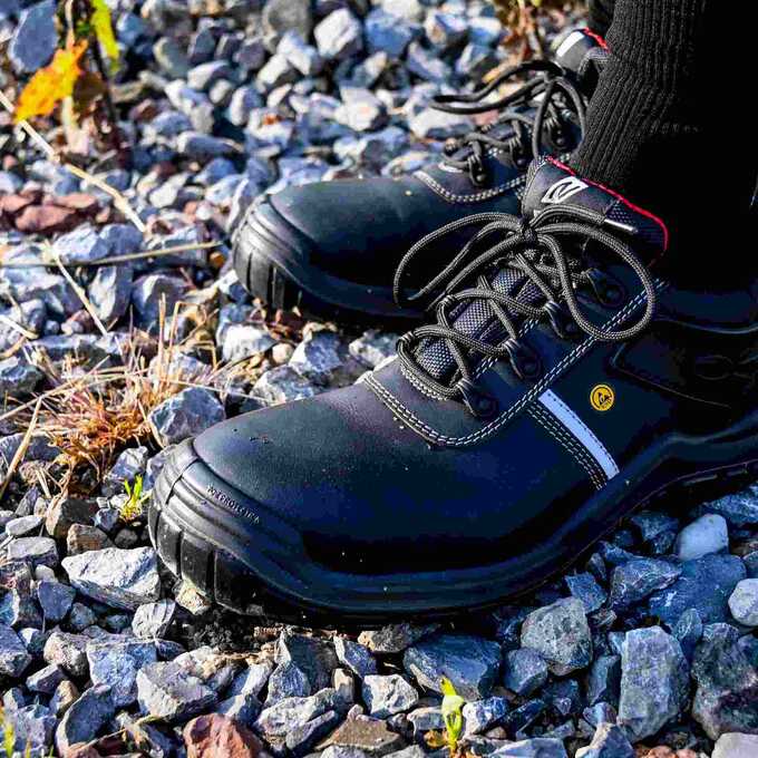 Półbuty robocze Nitras Safety Utility Step 7215 S3L CI FO SR ESD