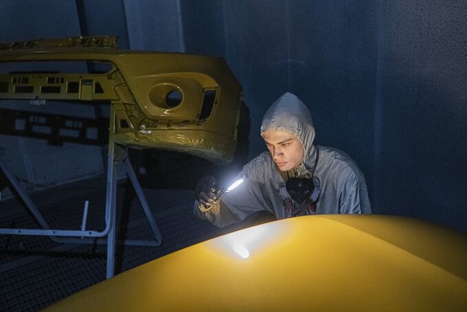Latarka warsztatowa akumulatorowa Ledlenser W7R Work IP54, magnes, obrót o 270° (502737)