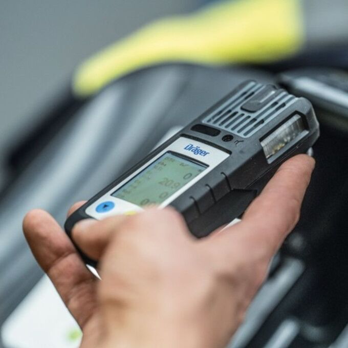 Zestaw detektor wielogazowy Drager X-am 2800 Ex/O2/CO/H2S (3703919) z akumulatorem i ładowarką